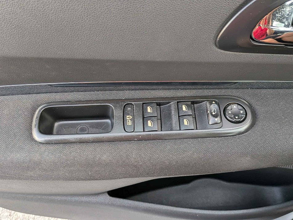 Peugeot 5008 1.6 HDi 