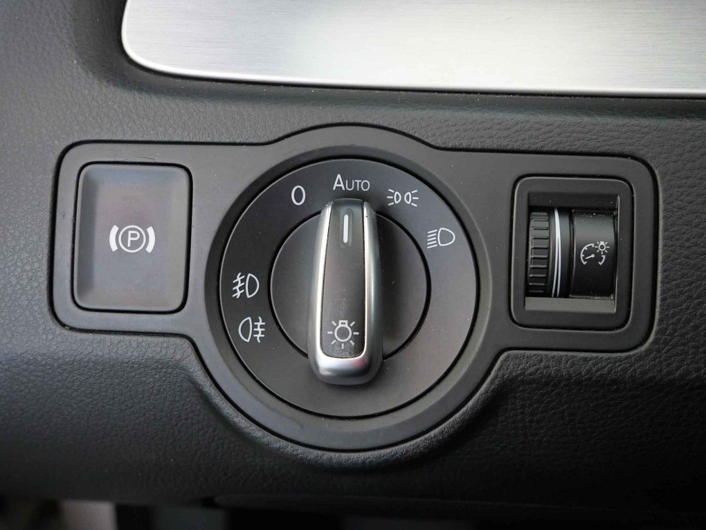 Volkswagen Passat CC 2.0 TDi 