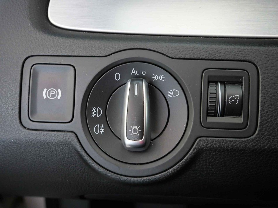 Volkswagen Passat CC 2.0 TDi 