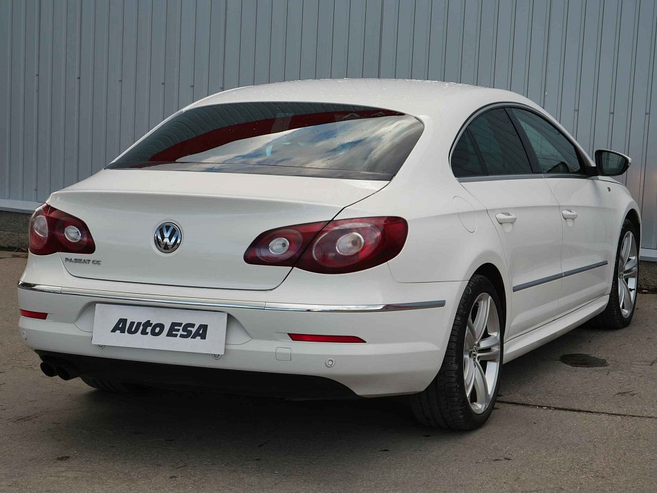 Volkswagen Passat CC 2.0 TDi 