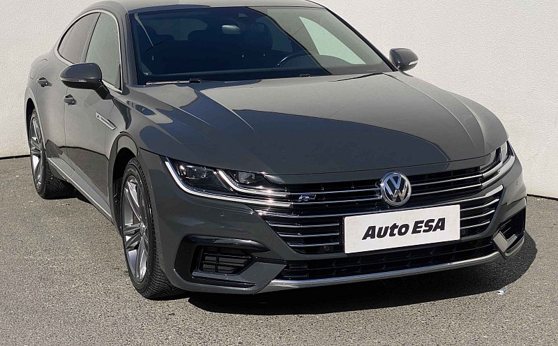 Volkswagen Arteon 2.0TSi 