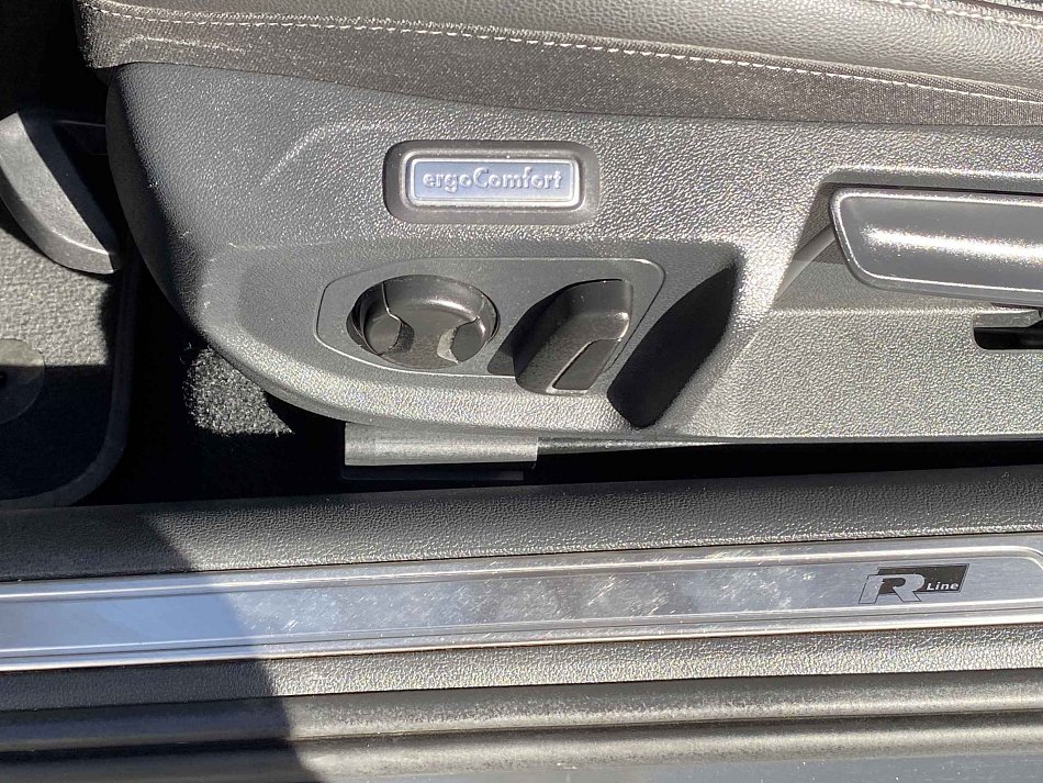 Volkswagen Arteon 2.0TSi 