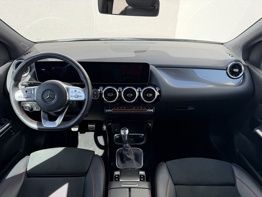 Mercedes-Benz Třída B 1.3T  B180