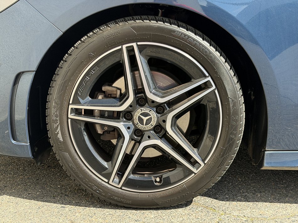 Mercedes-Benz Třída B 1.3T  B180