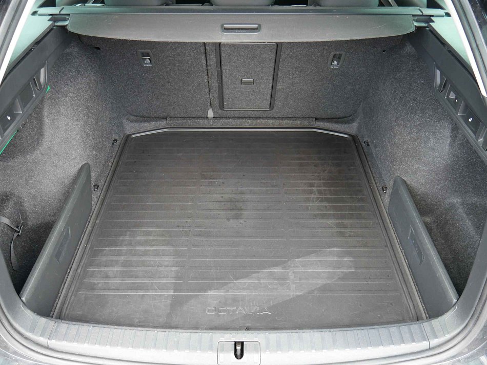 Škoda Octavia IV 2.0TDi Style