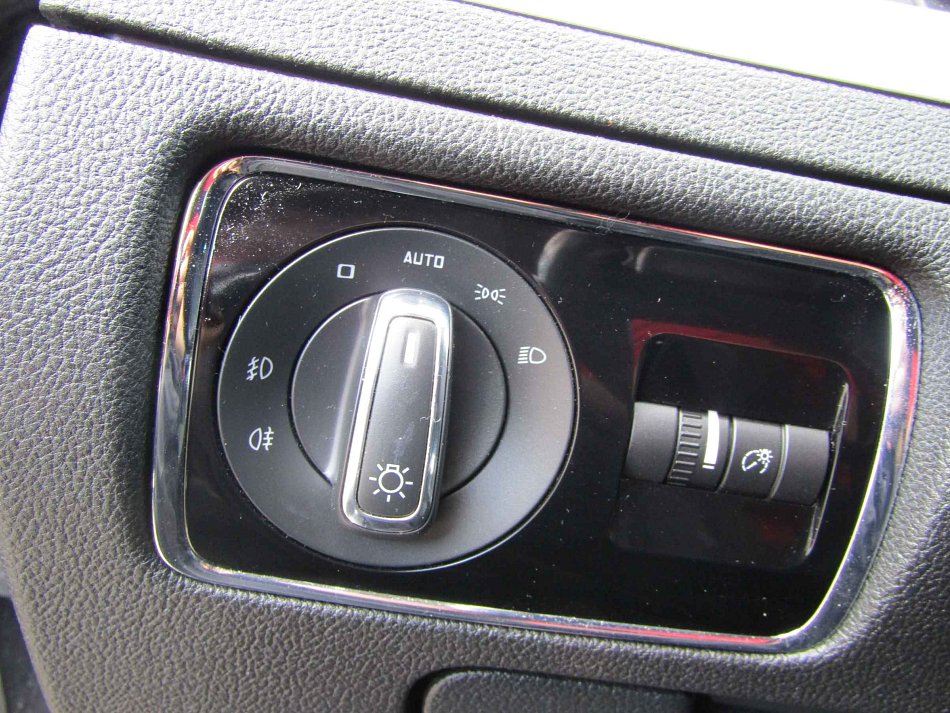 Škoda Superb II 2.0TDi Elegance