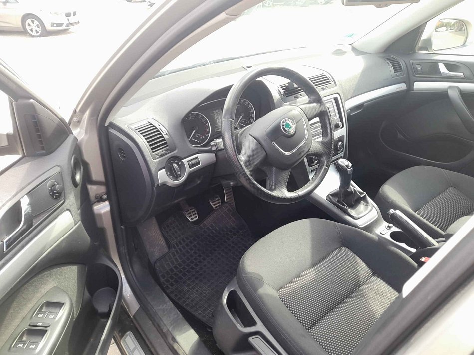 Volkswagen Touran 1.4 TSi 