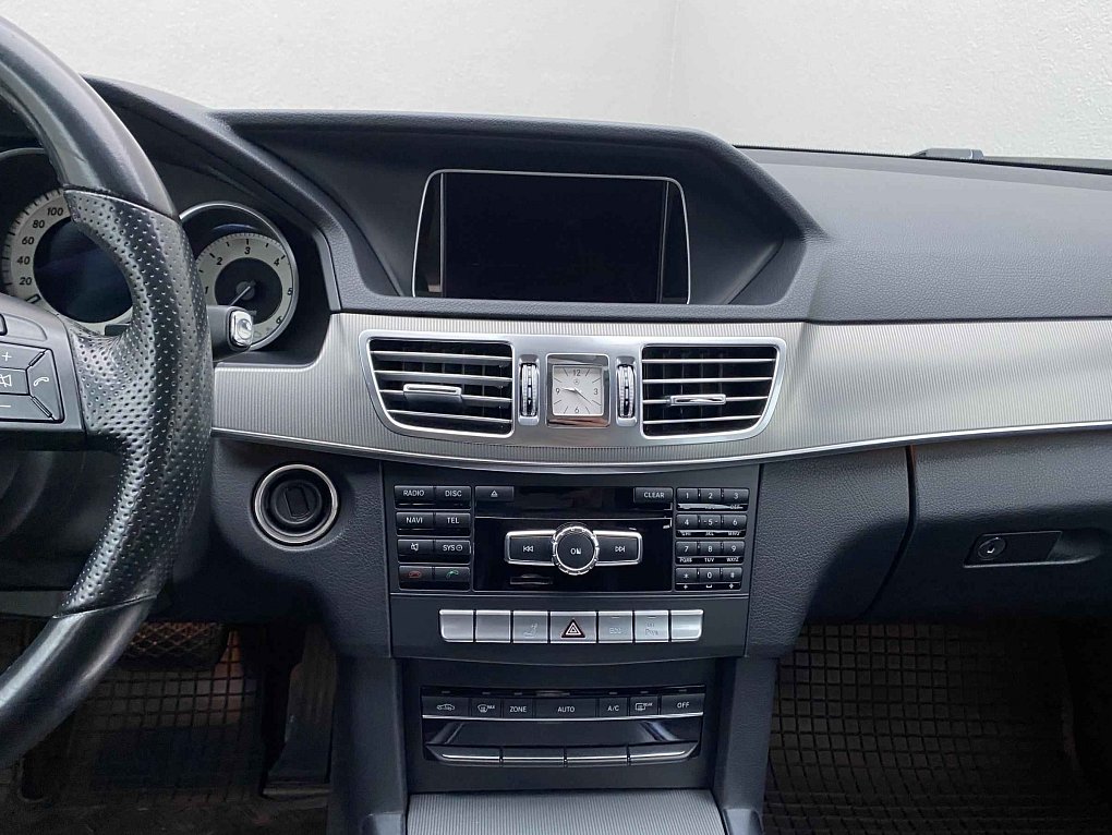 Mercedes-Benz Třída E 2.2 CDi  E250 4Matic