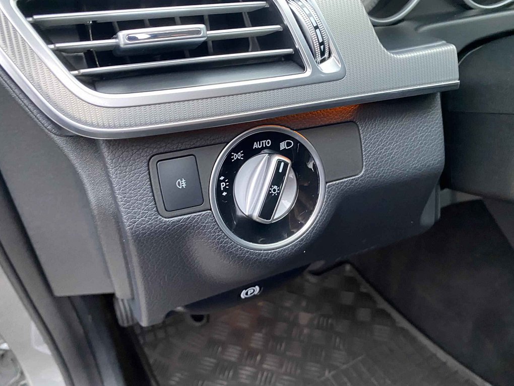 Mercedes-Benz Třída E 2.2 CDi  E250 4Matic