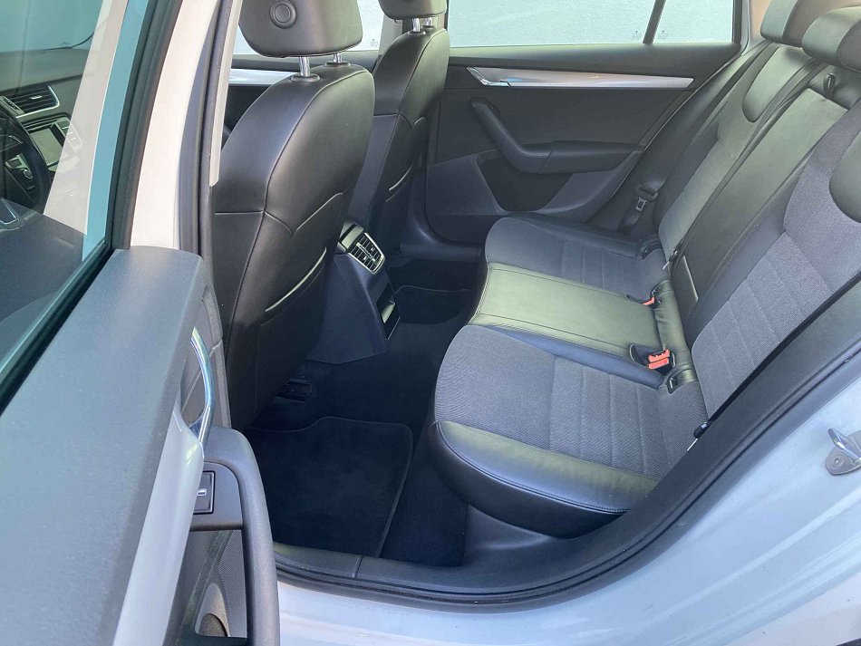Škoda Octavia III 2.0 TDi Elegance
