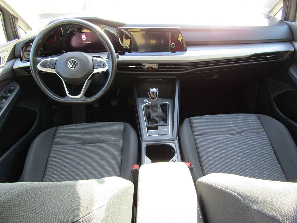Volkswagen Golf 1.0TSi 
