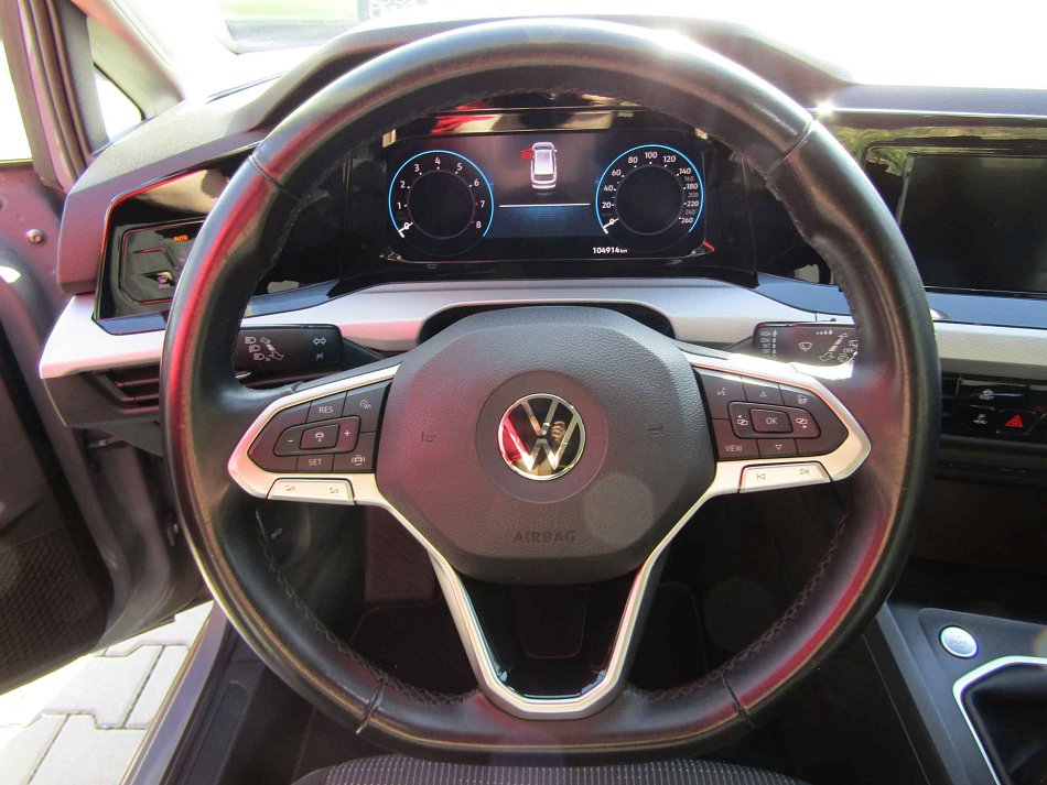 Volkswagen Golf 1.0TSi 