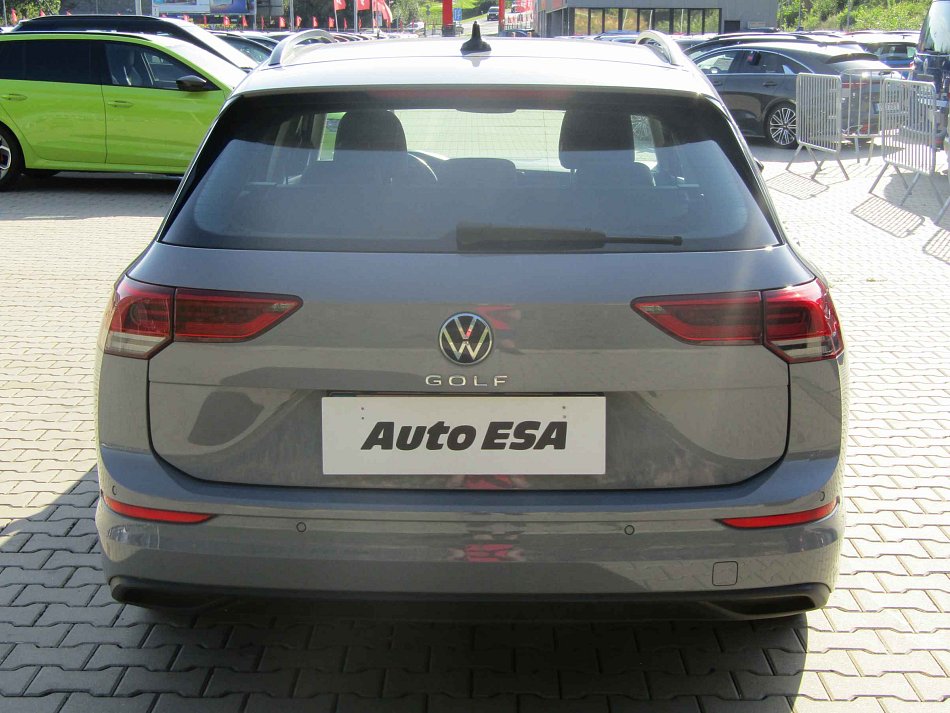 Volkswagen Golf 1.0TSi 
