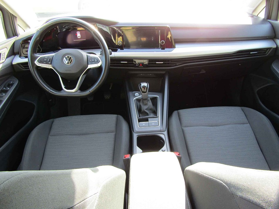 Volkswagen Golf 1.0TSi 