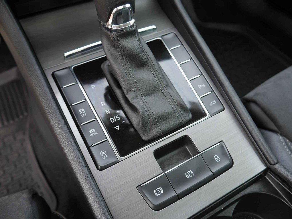 Škoda Superb III 2.0 TSi Scout 4x4