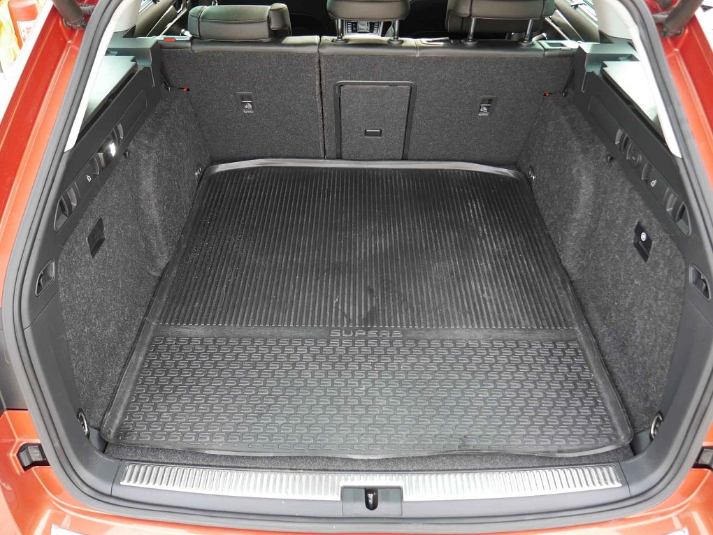 Škoda Superb III 2.0 TSi Scout 4x4
