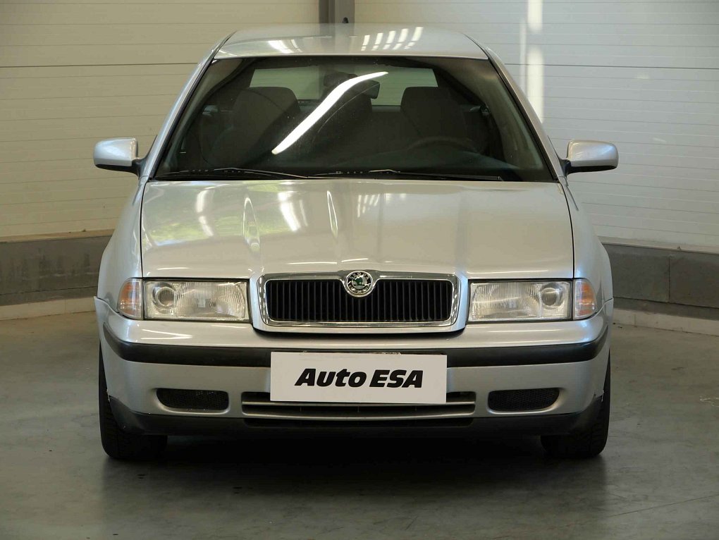 Škoda Octavia 1.8i 