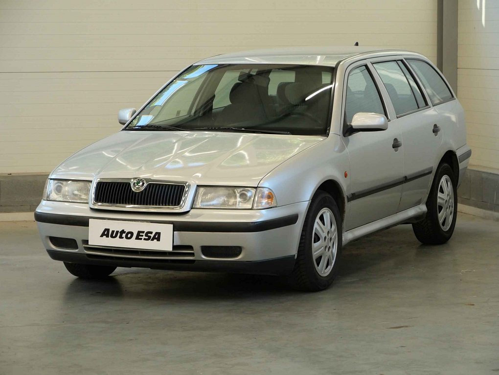 Škoda Octavia 1.8i 