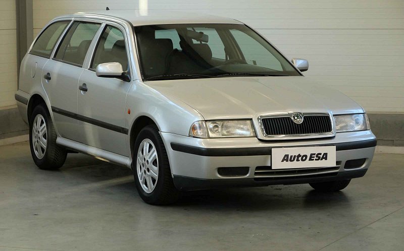 Škoda Octavia 1.8i 