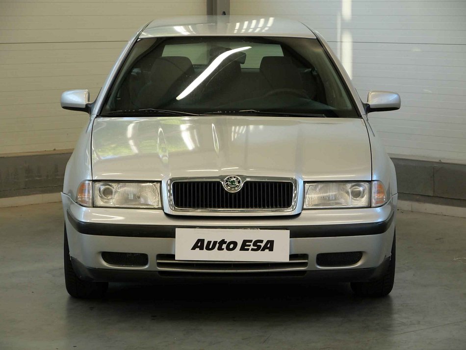 Škoda Octavia 1.8i 