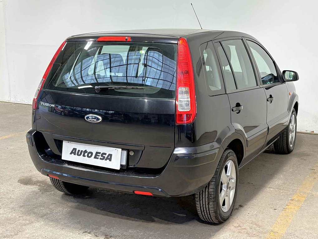 Ford Fusion 1.4i 