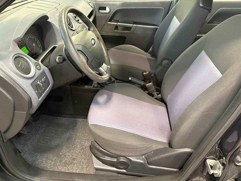 Ford Fusion 1.4i 