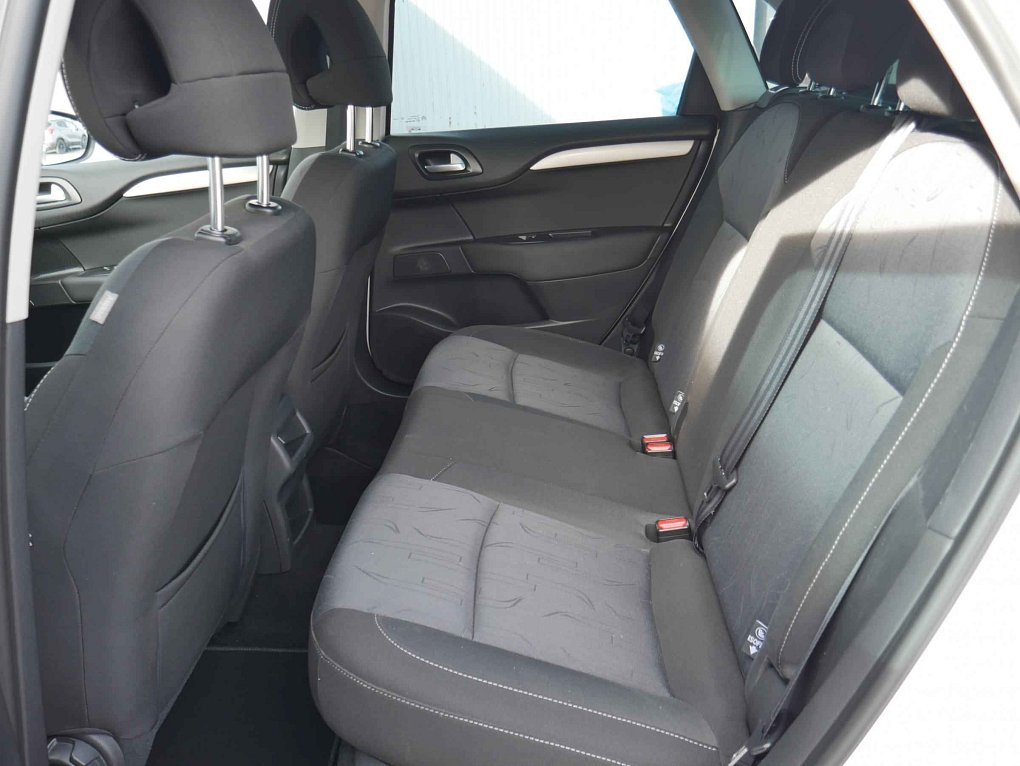 Citroën C4 1.6i 