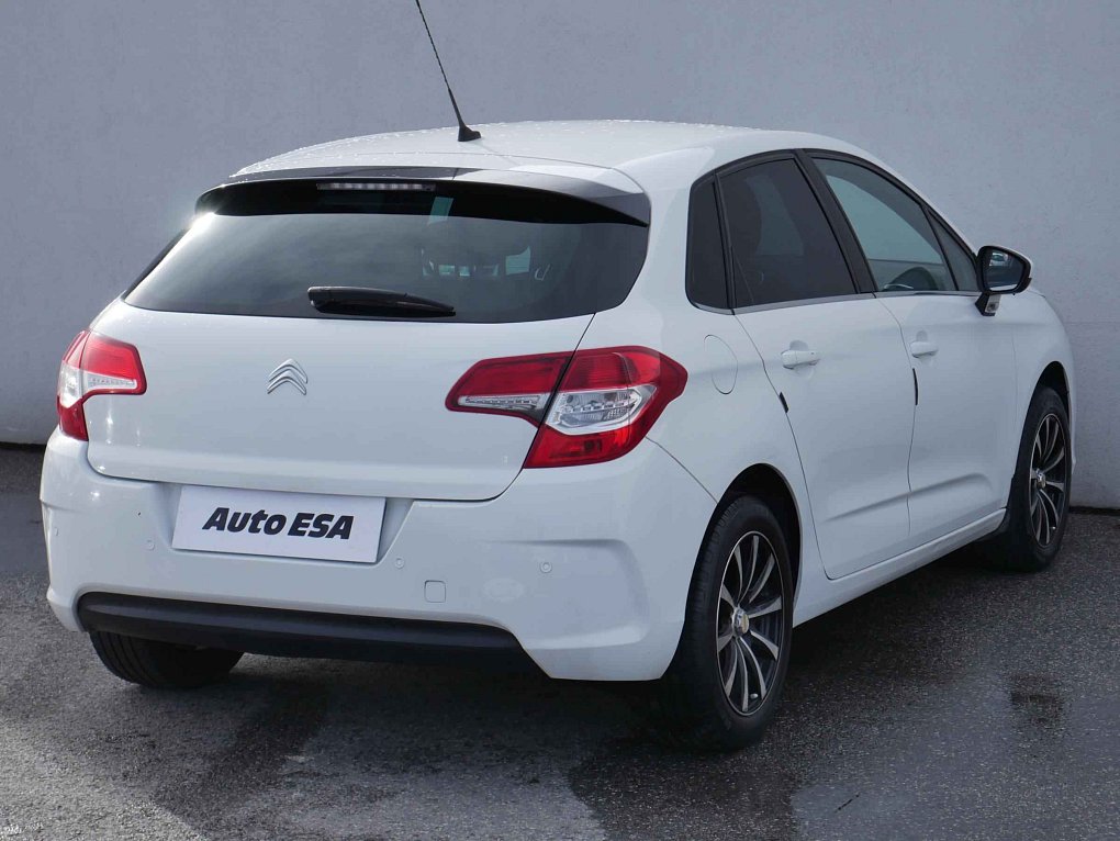 Citroën C4 1.6i 
