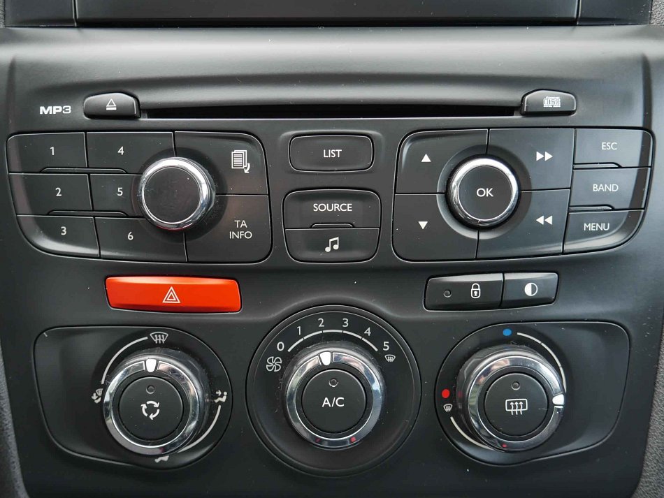 Citroën C4 1.6i 