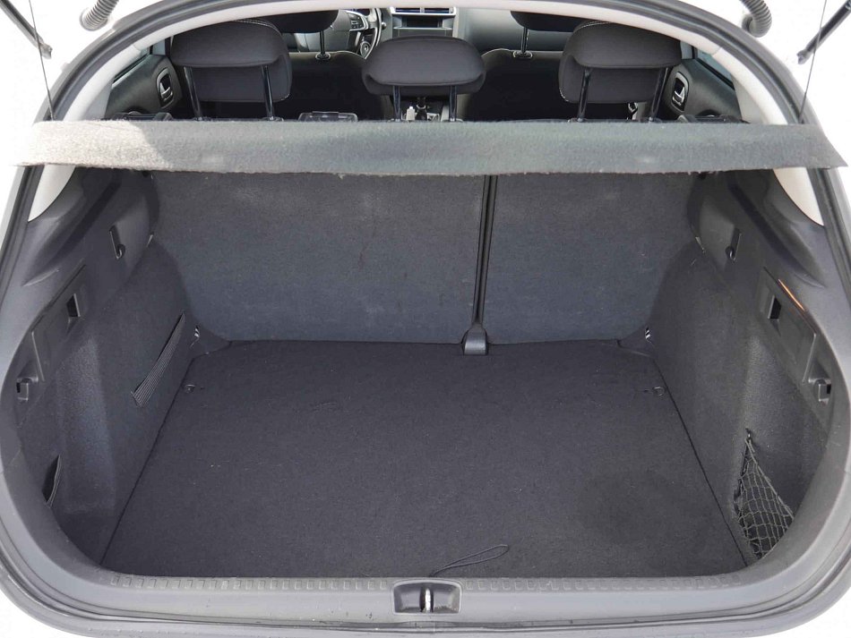 Citroën C4 1.6i 