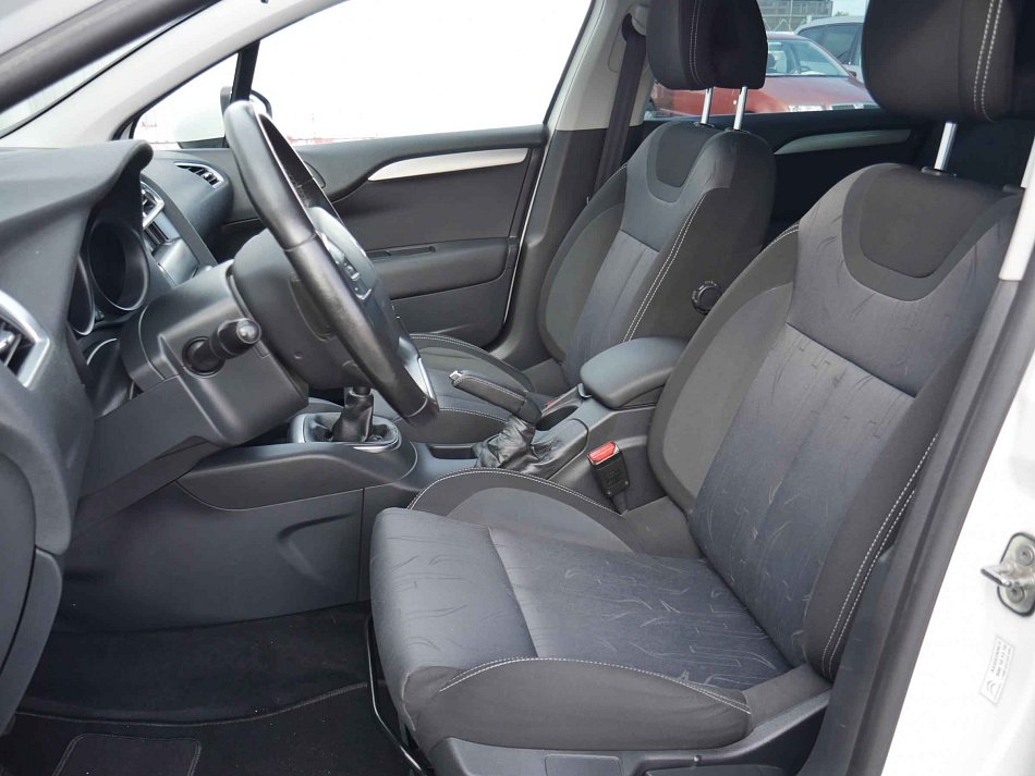 Citroën C4 1.6i 