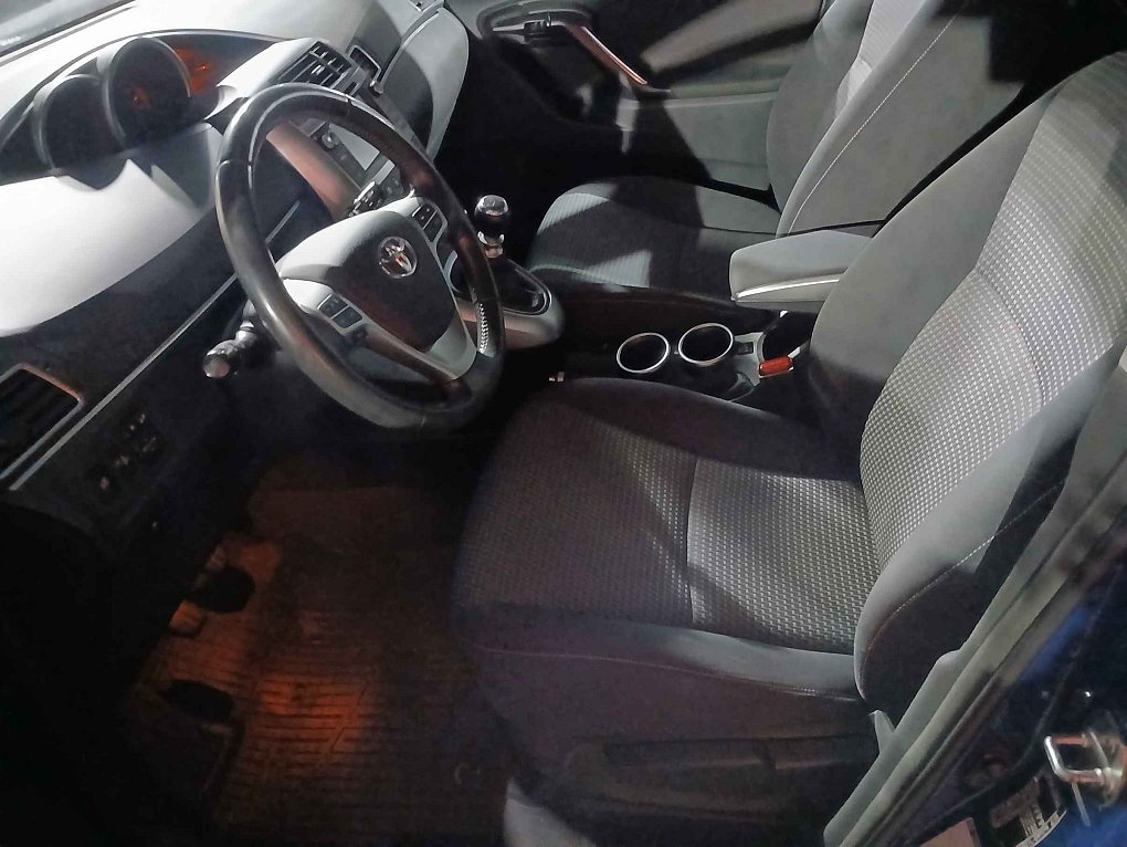 Toyota Verso 1.8i 