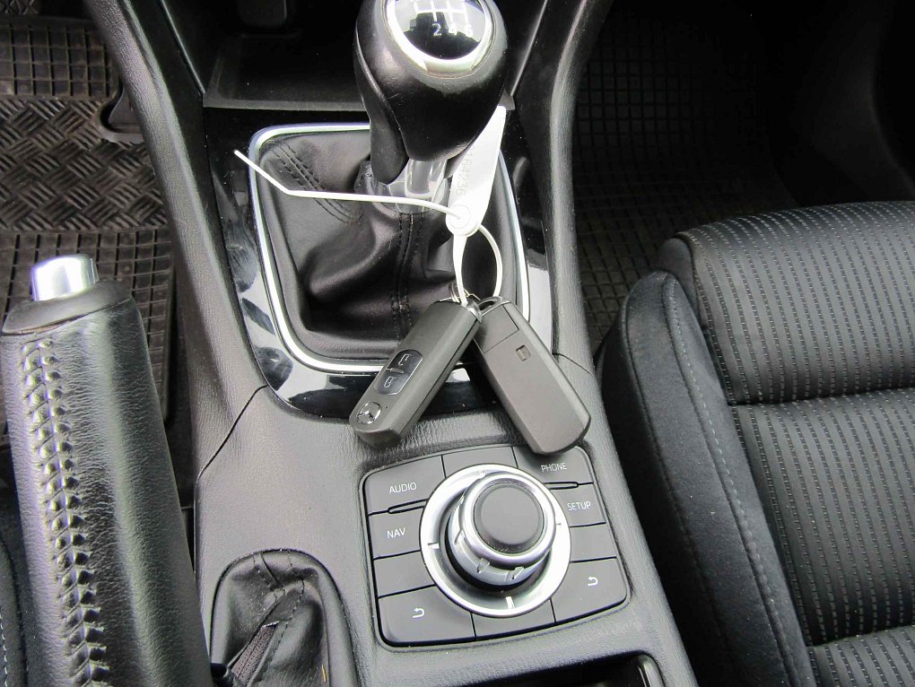 Mazda 6 2.0 i 