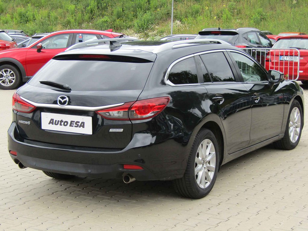 Mazda 6 2.0 i 