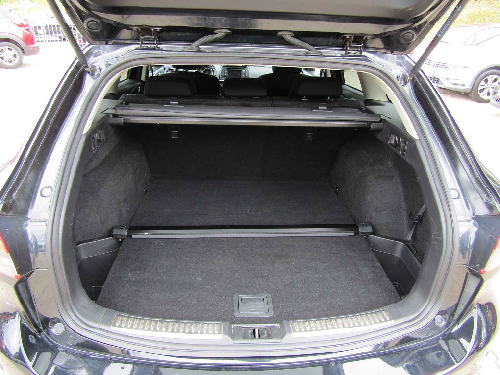 Mazda 6 2.0 i 