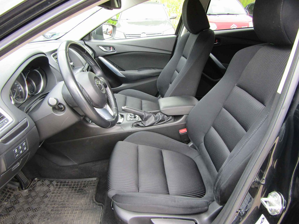 Mazda 6 2.0 i 