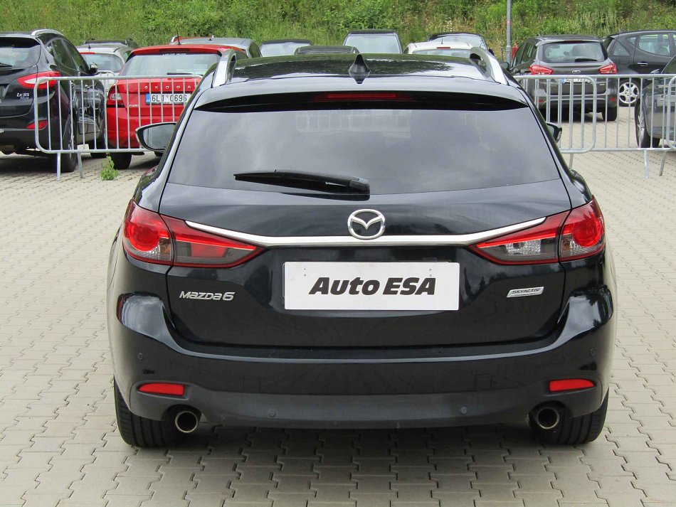 Mazda 6 2.0 i 