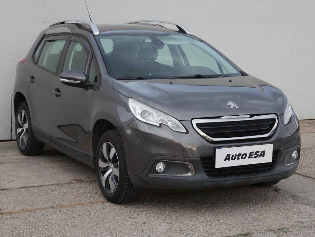 Peugeot 2008 1.2 PT 