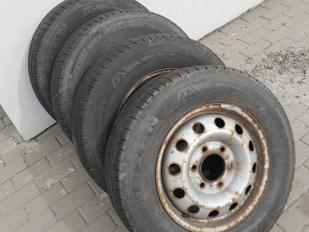 Hyundai H 1 2.5CRDi  8míst