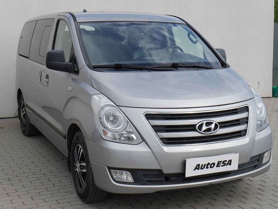 Hyundai H 1 2.5CRDi  8míst