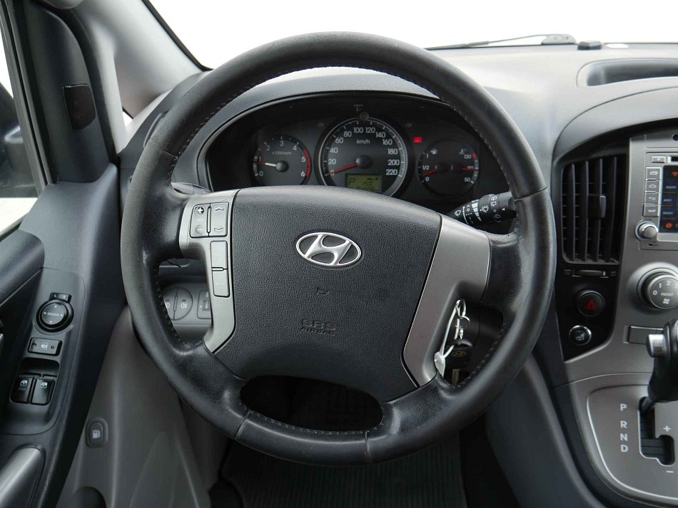 Hyundai H 1 2.5CRDi  8míst