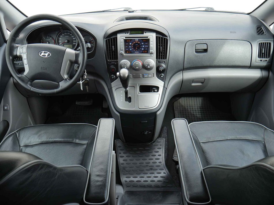 Hyundai H 1 2.5CRDi  8míst