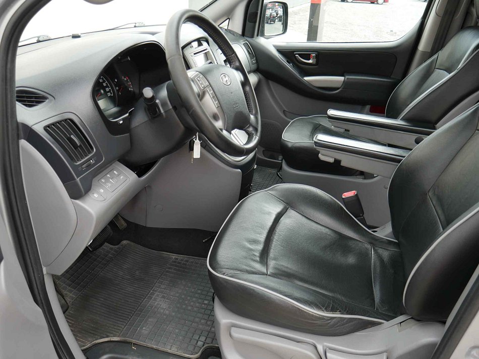 Hyundai H 1 2.5CRDi  8míst