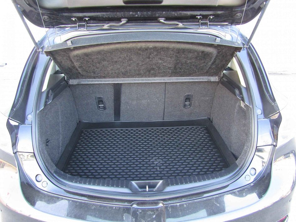 Mazda 3 2.2MZR-CD 