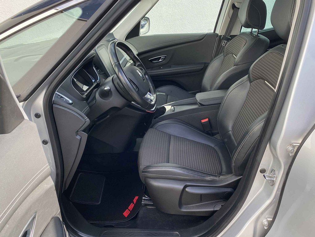 Renault Scénic 1.8 dCi Intense