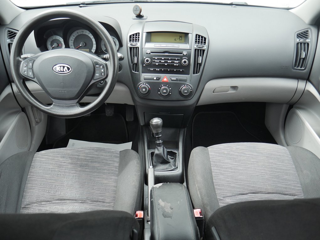 Kia Ceed 1.4 CVVT 