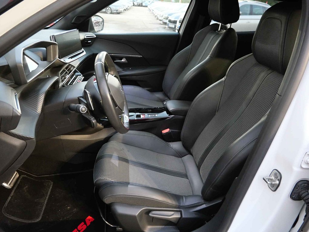 Peugeot 2008 1.2 PT GT Line
