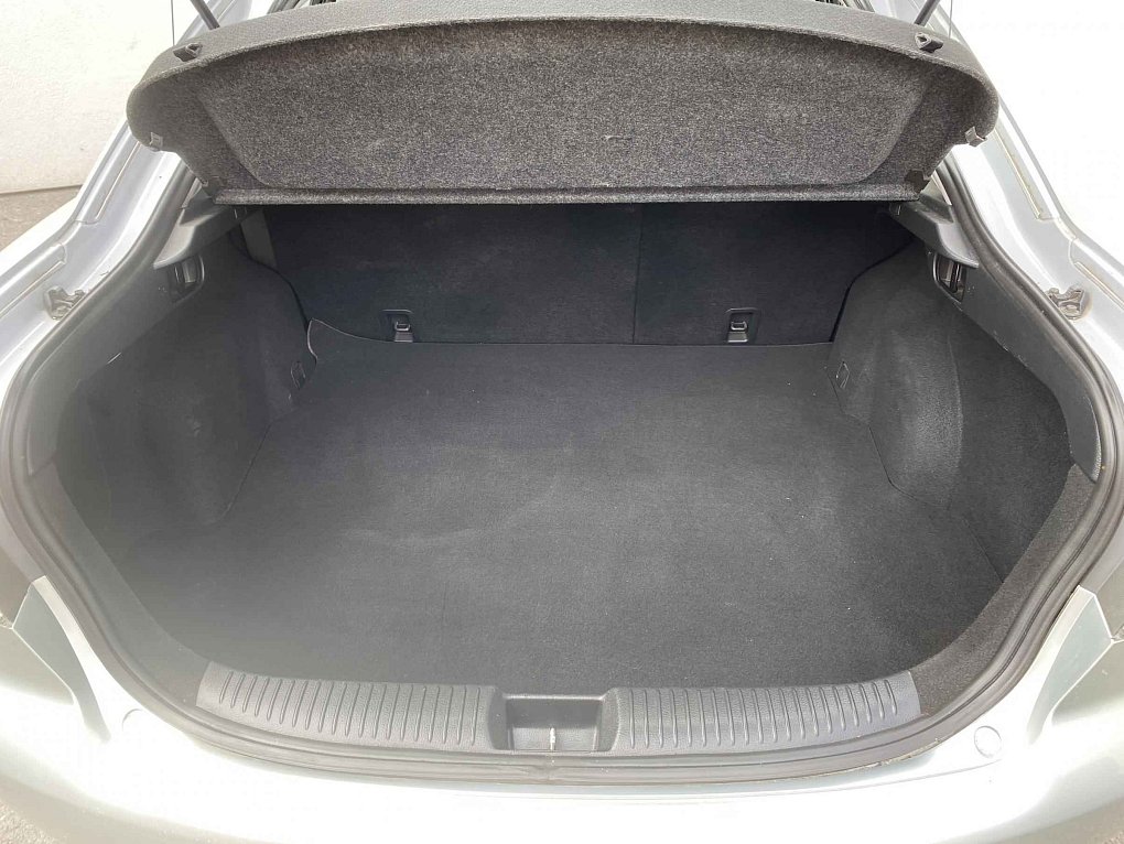Mazda 6 1.8 16V 