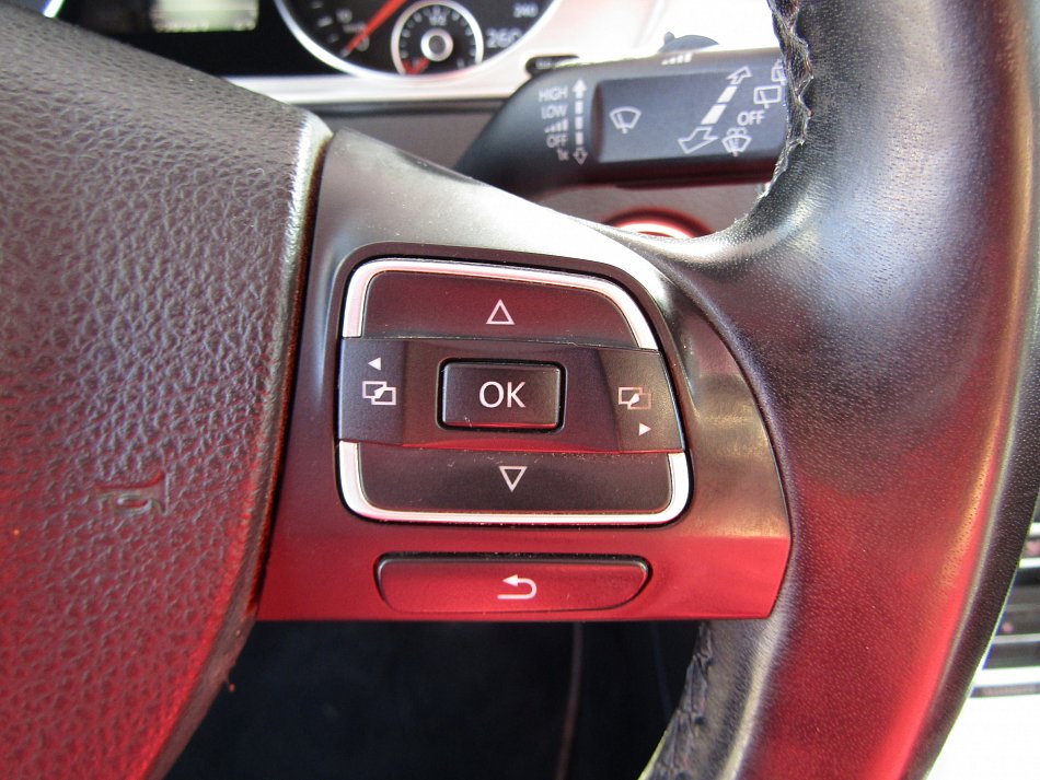 Volkswagen Passat 2.0 TDi 
