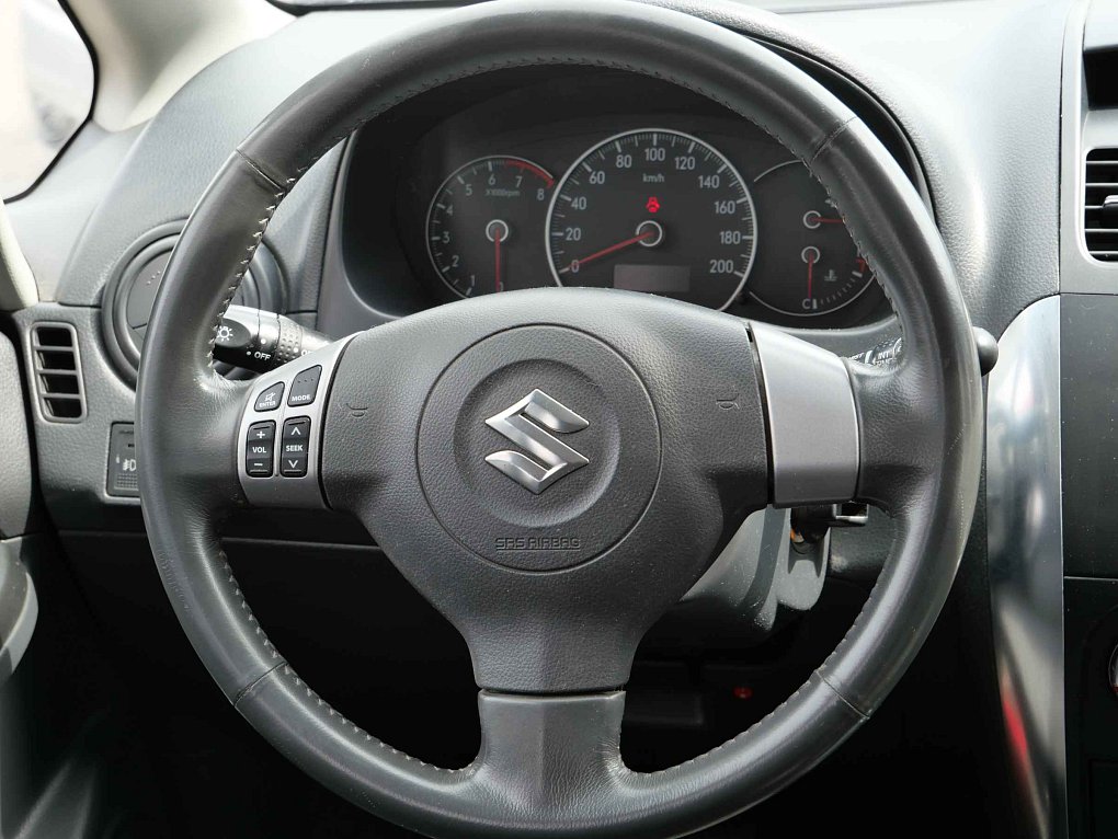 Suzuki SX4 1.6i 